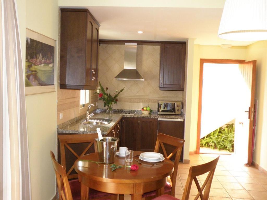 Apartamentos Vista Real Alcaidesa Ngoại thất bức ảnh