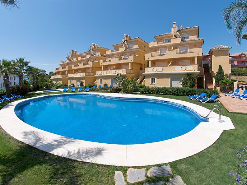 Apartamentos Vista Real Alcaidesa Ngoại thất bức ảnh